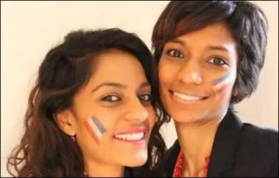 Dans quel sport s'illustrent les surs Vignes ayant obtenu récemment la naturalisation française ?