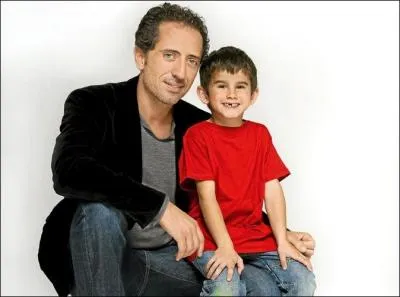 Comment s'appelle le fils de Gad Elmaleh ?