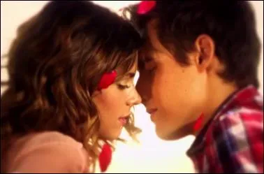 Dans quels pisodes Lon et Violetta se sont-ils mis et remis ensemble ?