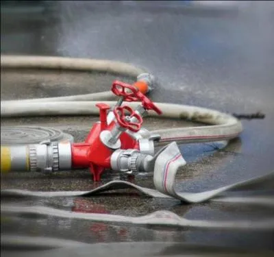 Comment s'appelle l'objet en rouge ?