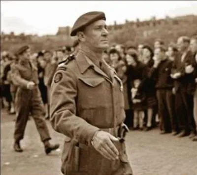 Le 6 juin, commence le dbarquement en Normandie. Une unit franaise, la seule, participe au dbarquement. Combien sont-ils et par qui sont-ils commands ?