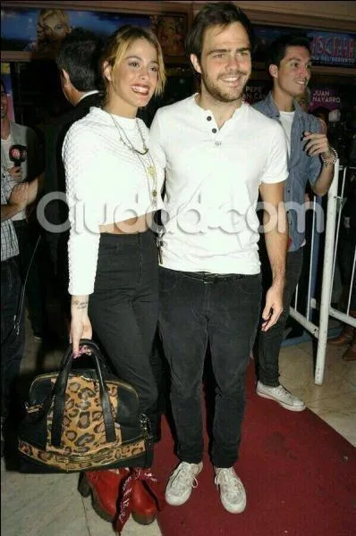 Comment s'appelle le copain de Martina Stoessel (Violetta) ?