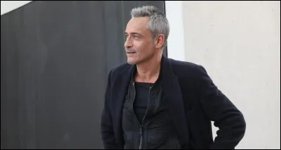 Comment le commandant s'appelle-t-il ?