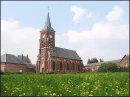 Voici l'glise Saint-Mdard du village picard de Y. Village portant le nom le plus court de France, il se situe dans le dpartement ...