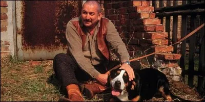 Quel était le nom de famille du vétérinaire dans "L'Ami des Bêtes" ?