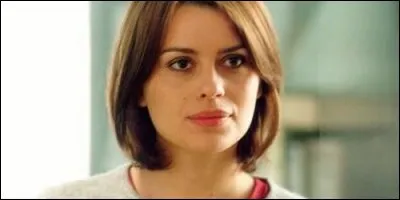 Qui succède à Giovanna Scalise dans la série du même nom ?