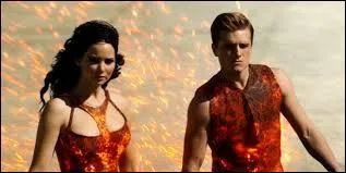 Comment s'appelle le lieu o se droule le Hunger Games ?