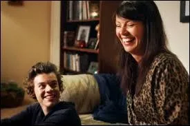 Comment s'appelle la mre d'Harry ?