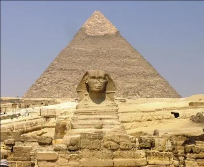 La pyramide de Khops. Quelle est la hauteur de la grande pyramide de Gizeh  ce jour (2014) ?