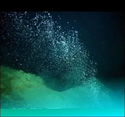 La combustion de mthane en prsence de dioxygne entrane la formation d'eau et de dioxyde de carbone. Dans cette raction chimique, l'eau est-elle un produit ou un ractif ?