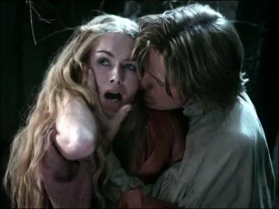 Quels personnages de la maison Lannister entretiennent-ils une relation incestueuse ?