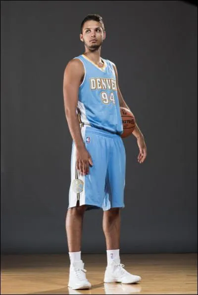 Qui est ce joueur des Nuggets ?