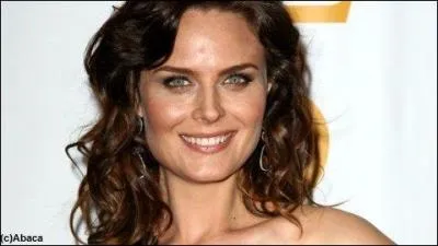 A l'inverse, quel ge avait Bones quand son frre l'abandonne ?