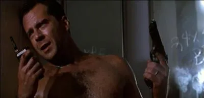 Dans quelle saga retrouve-t-on la rplique  yippee-ka, pauvre con !   ?