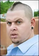 Comment se nomme cet homme ?