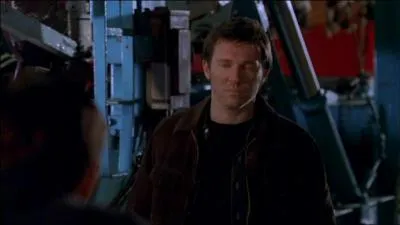 Dans l'pisode 22 (Pass compos), quel mtier exerce Russ quand Booth le retrouve ?