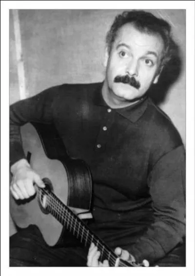 Quel était la profession du père de Georges Brassens ?