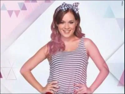 Dans la saison 2, Len hsitera entre Violetta et une autre fille. Qui est-elle et que fait-elle ? 