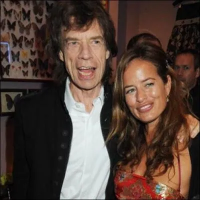 Lequel de ces chanteurs a fait une reprise de la chanson de The Temptations  Papa was a Rolling Stone  ?