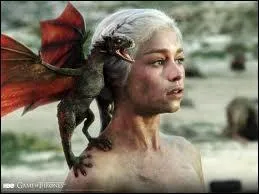 Avec qui Daenerys est-elle oblige de se marier ?
