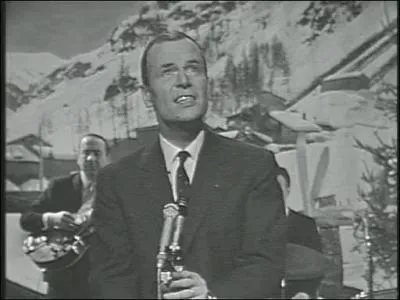 N le 11 avril 1917, il fut indissociable de  Tl Dimanche  :