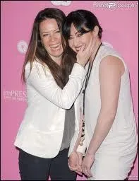 Dans quelle ville Piper et Prue emmnagent-elles dans un appartement jusqu'en 1997 ?