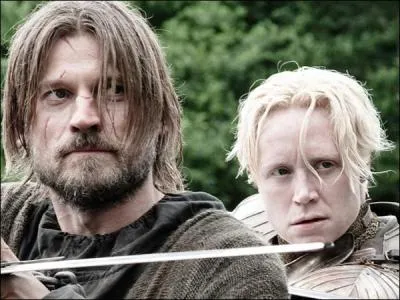 Au service duquel de ces personnages Brienne de Torth se met-elle dans un premier temps ?