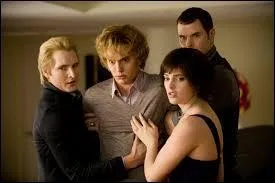 Pourquoi Jasper attaque-t-il Bella ?