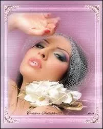 Qu'est-ce qu'on doit suivre pour que le visage brille durant le temps et la vie, selon Plathotep ?