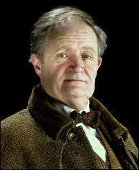 Selon le professeur Slughorn, quelle potion est trs dangereuse car elle cre une attirance puissante ?