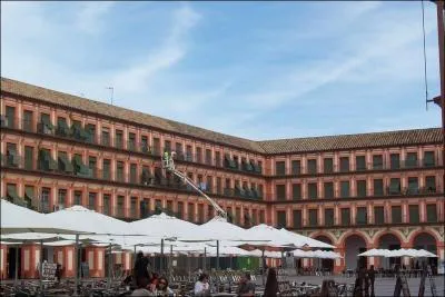 Autrefois, la place de la Corredera tait utilise comme ...