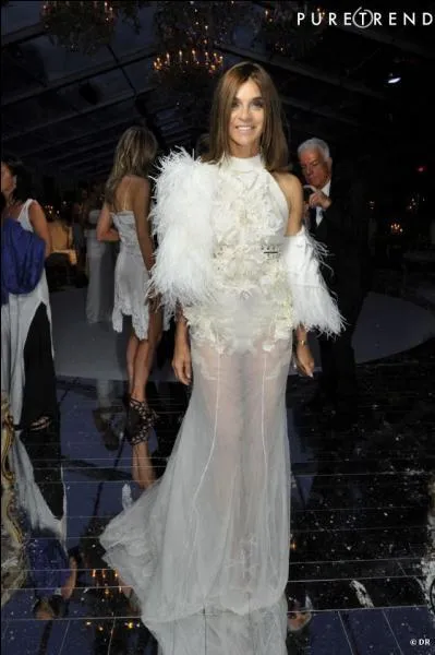Carina Roitfeld joue la transparence ou  l'interdit  dans une robe signe :