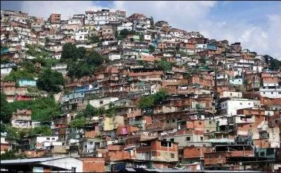 Quelle est la dnomination espagnole des  bidonvilles  ?