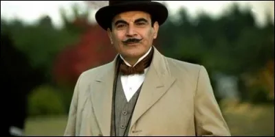 Hercule Poirot est un célèbre personnage de roman. Qui en est l'auteur ?