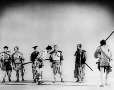 Ce film japonais sorti en 1954 s'intitule  les --- samourais 