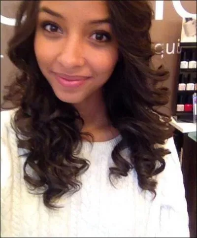 Elle est lue Miss ... le 06 octobre 2013, succdant  Joy Lartigue !