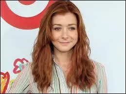 Dans la saison 4, Lily est absente. Pour quelle raison ?