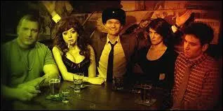 Le gnrique a parfois t modifi pour mieux s'encrer dans l'histoire. Combien de fois en tout ?