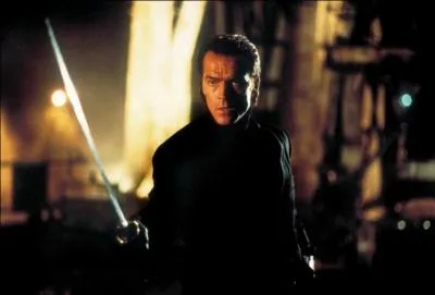 Dans Lara Croft : Tomb Raider, il incarne Manfred Powell, et dans Game of Thrones, qui est-il ?