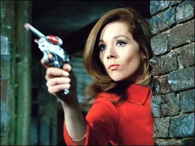 Elle incarne Emma Peel dans la srie Chapeau melon et bottes de cuir, saurez-vous la retrouver dans Game of Thrones ?