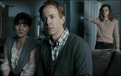 À gauche sur la photo, elle joue la mère d'Hermione Granger dans Harry Potter, mais qui est-elle dans Game of Thrones ?