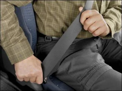 Qu'a immdiatement fait Volvo lorsqu'il a invent la ceinture de scurit que nous utilisons tous aujourd'hui ? 