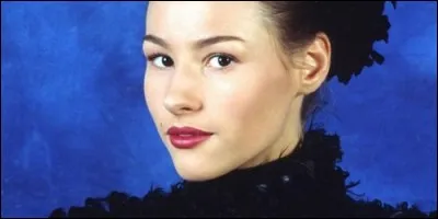 Comment se prénommait Vanessa Demouy dans "Classe Mannequin" ?