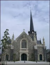 Voici l'glise de la commune Mayennaise d'Argentr. Elle se situe en rgion ...