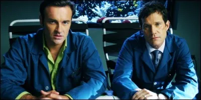 Comment s'appelle cette série qui raconte les aventures de Sean McNamara et Christian Troy, deux chirurgiens esthétiques possédant une clinique à Miami ?