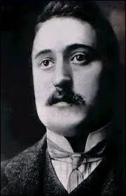 Qu'est-ce qui a rendu Guillaume  Apollinaire  clbre ?