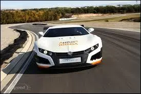 Quel est le modle de voiture correspondant  la photo ?