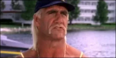 Quel catcheur professionnel incarne Randolph J. Spencer dans "Caraïbes Offshore" ?