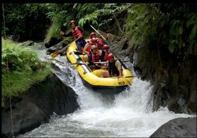 Quelles sont les conditions physiques requises pour pratiquer le rafting ?