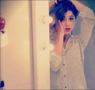 Quelle est la chanson de Camila, Violetta et Francesca ?